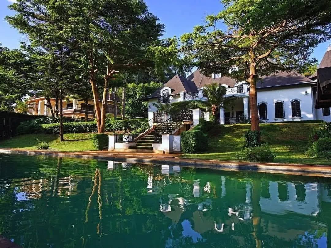 6-Bedroom Ambassadorial House