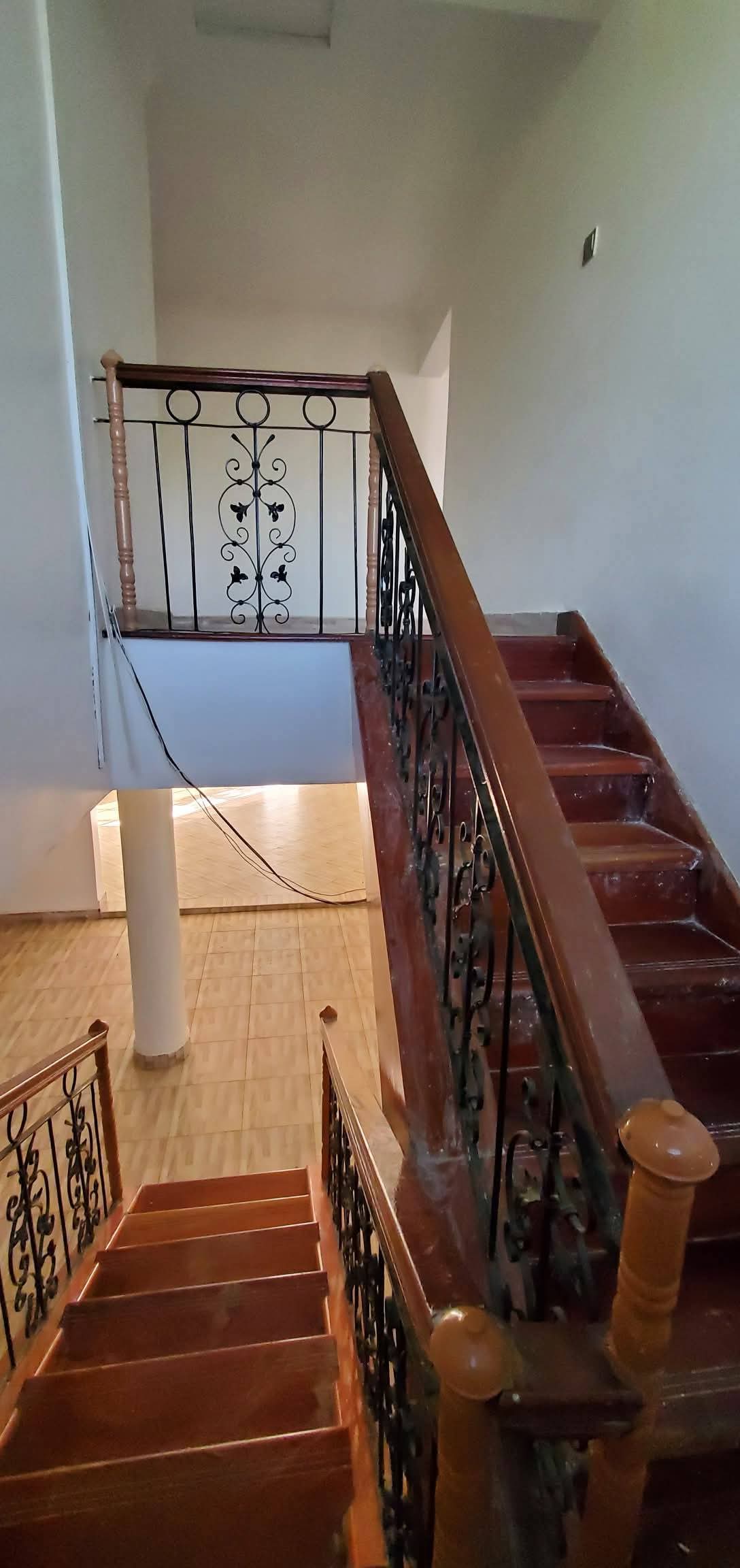 Exquiste 5 Bedroom Maisonette
