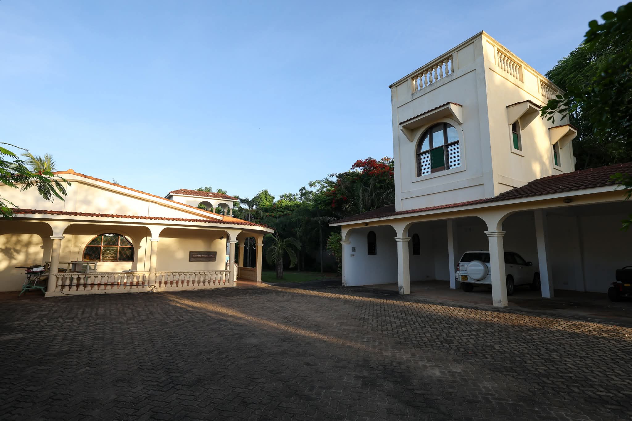 THE VIPINGO OCEANFRONT LEGACY ESTATE