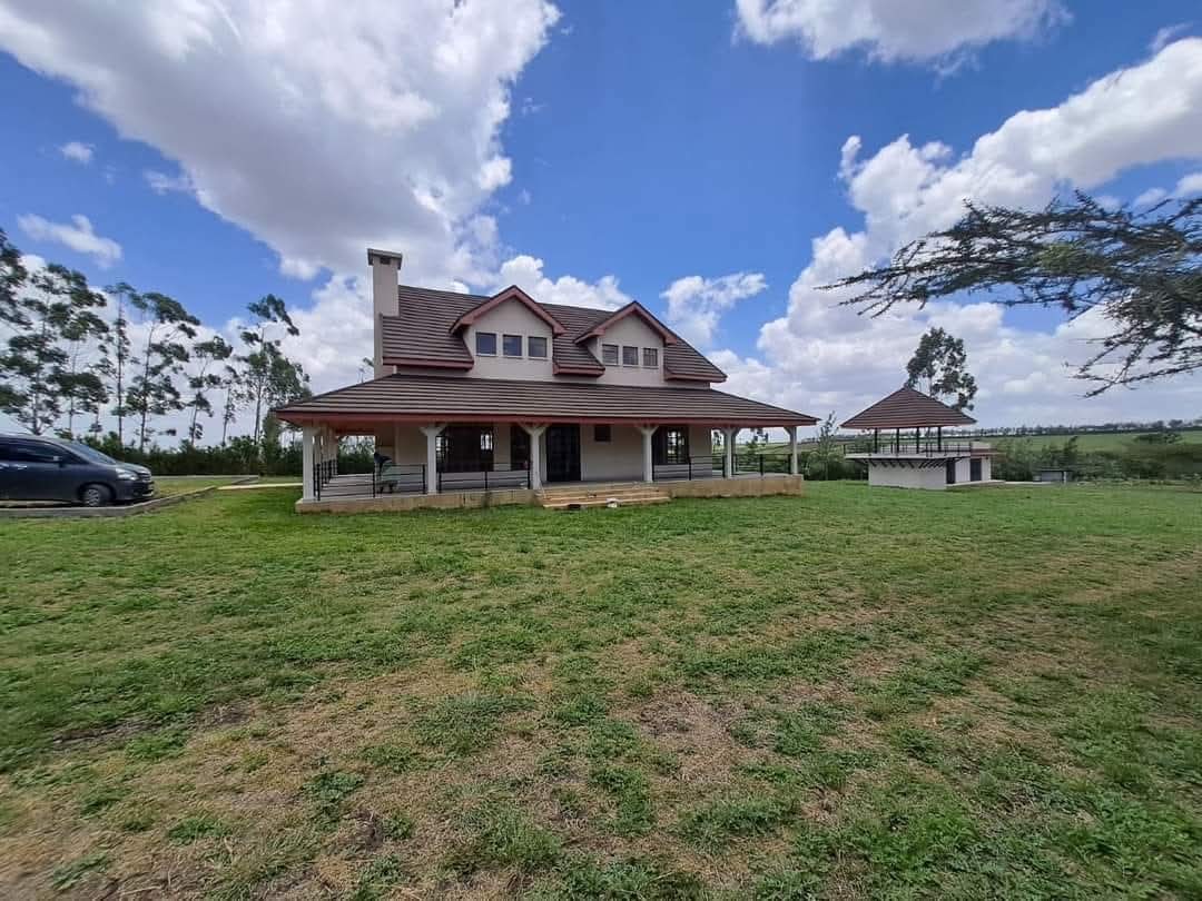 MAGNIFICENT 5 BEDROOM FARM HOUSE
