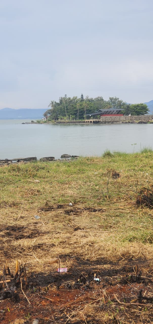 DUNGA LAKEVIEW QUARTER-ACRE