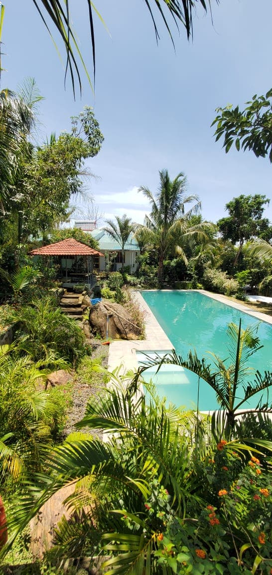 Furnished 3-Bedroom Waterfront Home