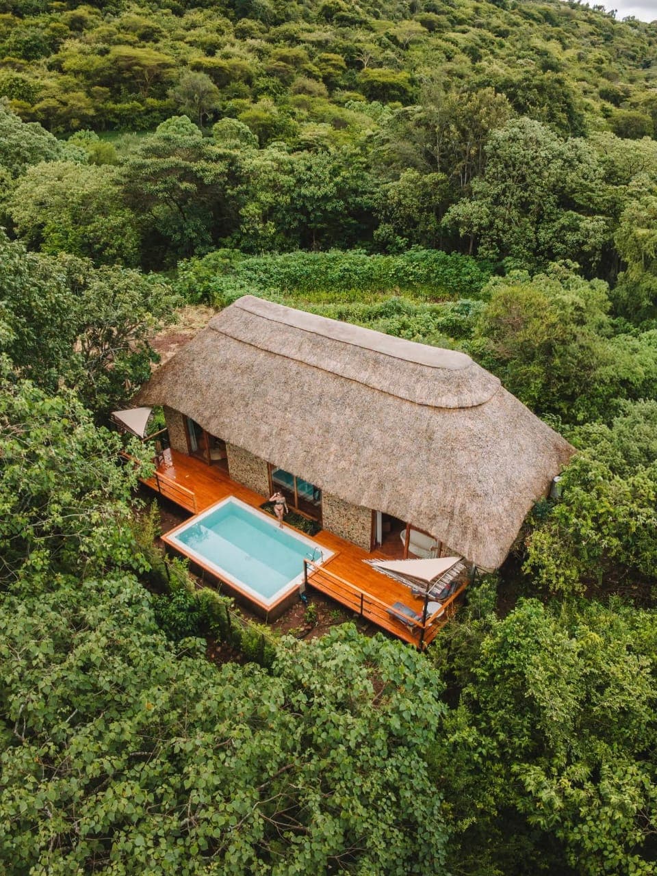 OASIS KARATU — THE SEVEN SUITES